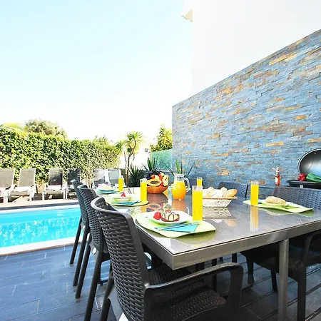Holiday Home Albufeira Near Golden Beaches Albufeira
