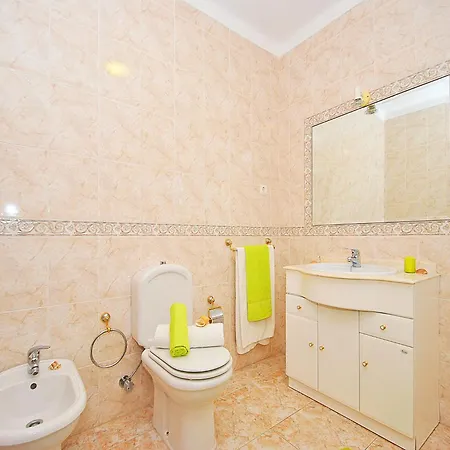 Villa Holiday Home Albufeira Near Golden Beaches *