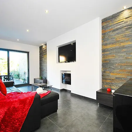 Holiday Home Albufeira Near Golden Beaches Albufeira