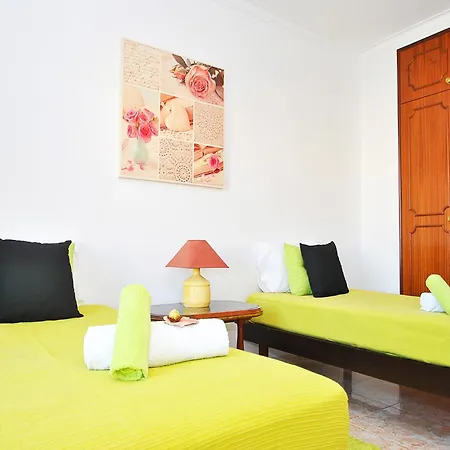 Villa Holiday Home Albufeira Near Golden Beaches