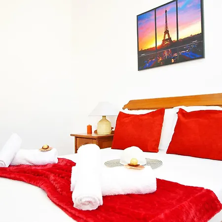 Holiday Home Albufeira Near Golden Beaches